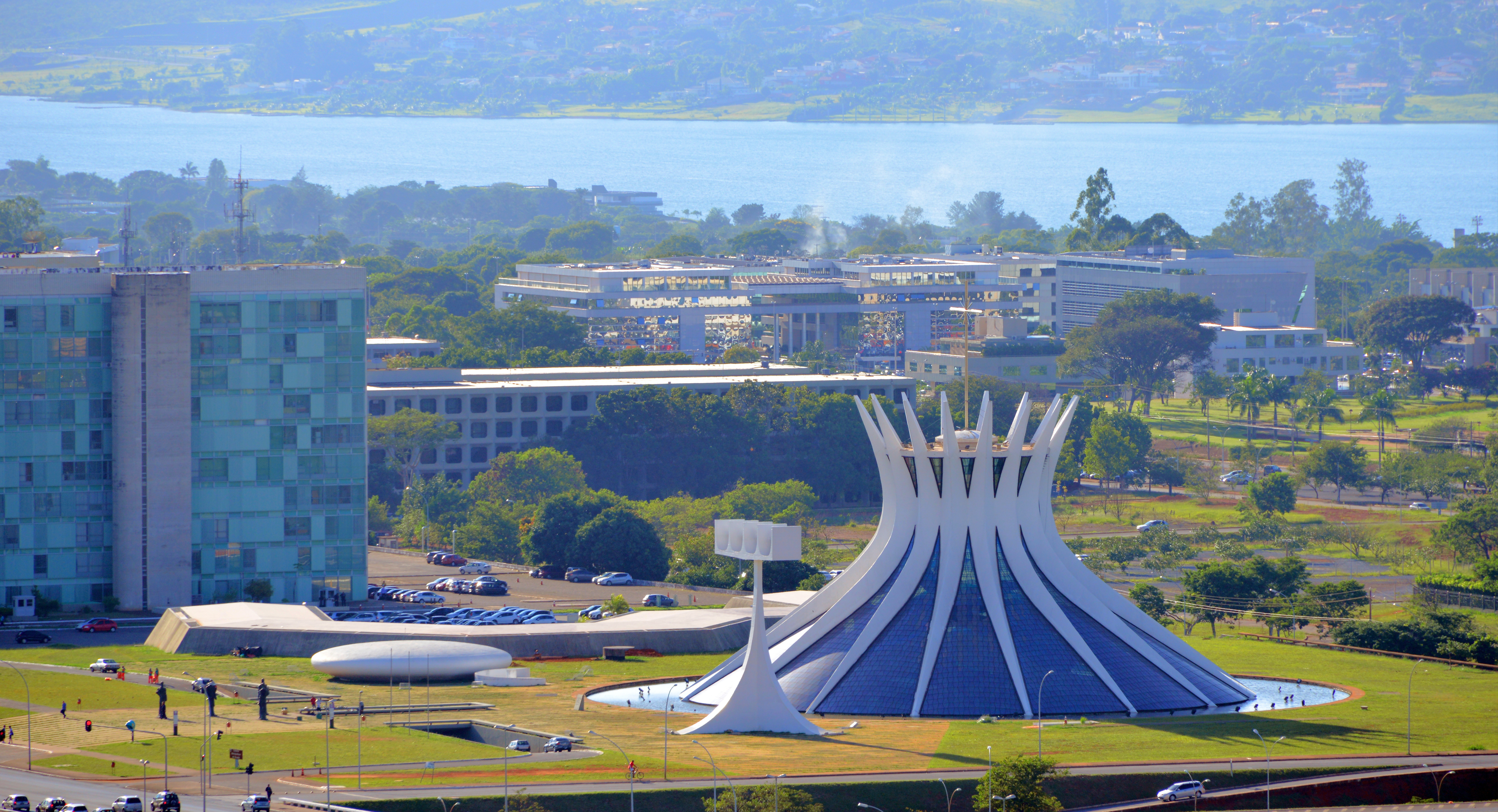 Setor de Comércio e Serviços Imobiliários apresenta quinta edição da Agenda Legislativa para 2024